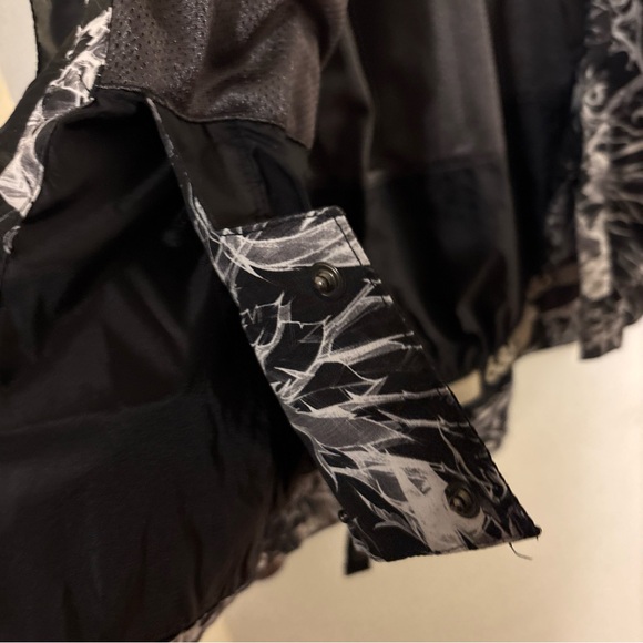 686 Mannual Phantom Insulated Snow Snowboard Jacket InfiDry Mens XL 8k/5k - Picture 9 of 11